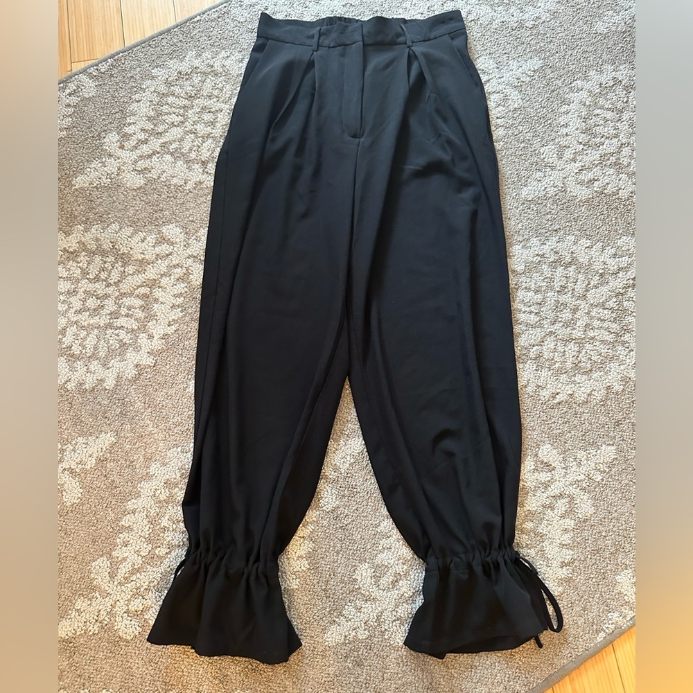 Black business casual pants with sinch at ankle